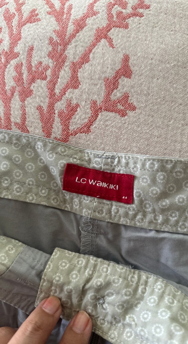 Düğmeli Gri Midi  Şort - Görsel 4