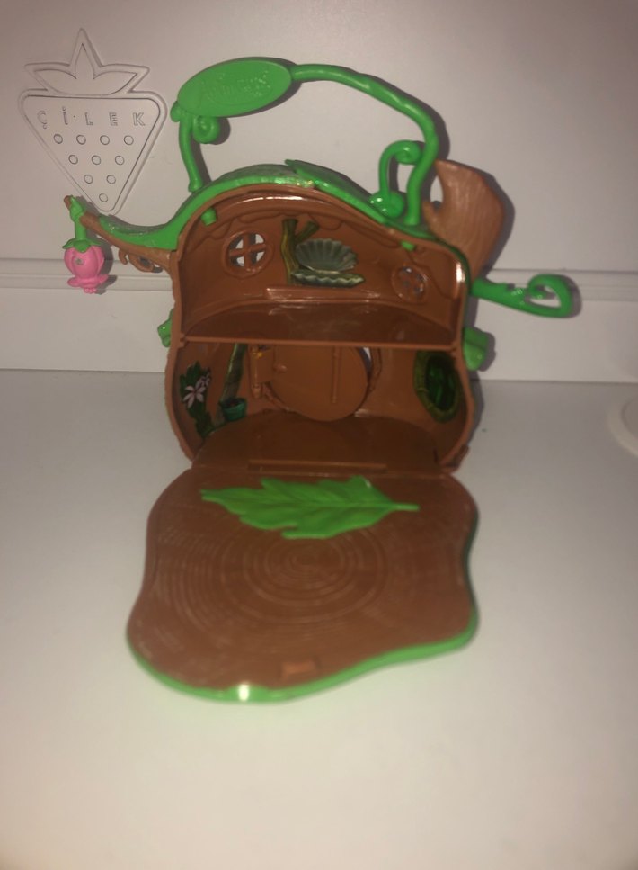 Disney Tinkerbell
Renkli Yeşil Aksiyon Figürü Evi - Görsel 3