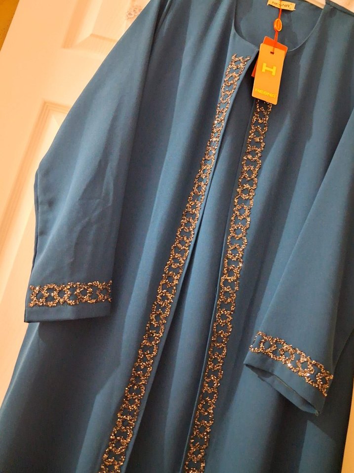 Mavi İşlemeli Uzun Kadın Elbise - Görsel 4