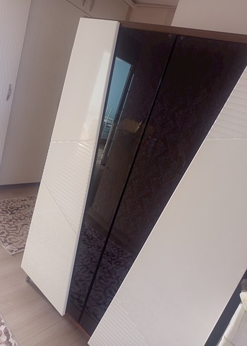 cam raflı dolap - Görsel 4