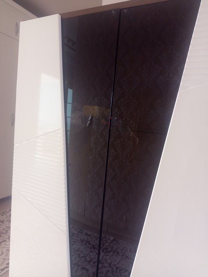 cam raflı dolap - Görsel 3