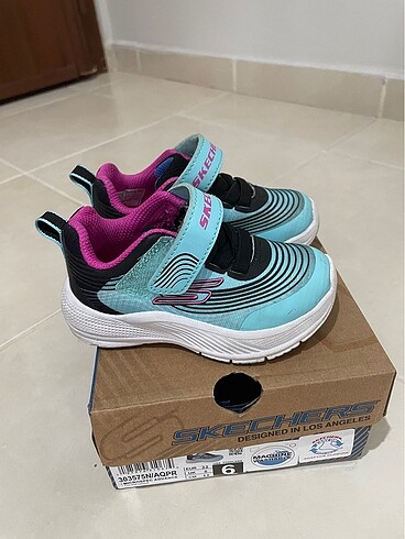 Skechers Kız bebek ayakkabı