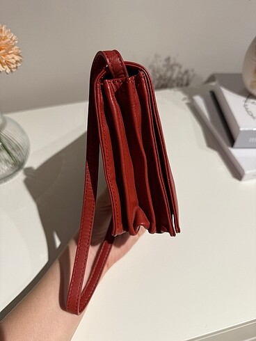  Beden Zara Deri Kırmızı Çapraz Çanta