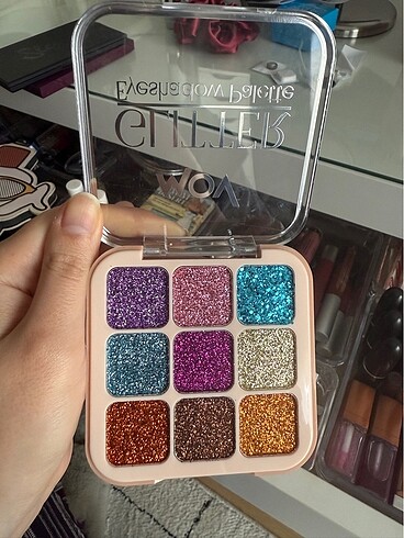 Mov Glitter No:01 9?lu Far Paleti