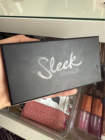 Sleek Makeup i-Divine Sunset 568 Far Paleti