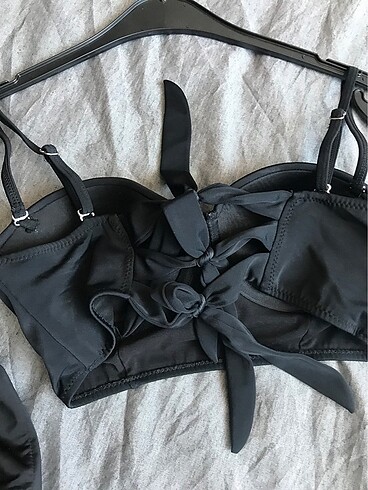 38 Beden Siyah yüksek bel bikini dolgulu