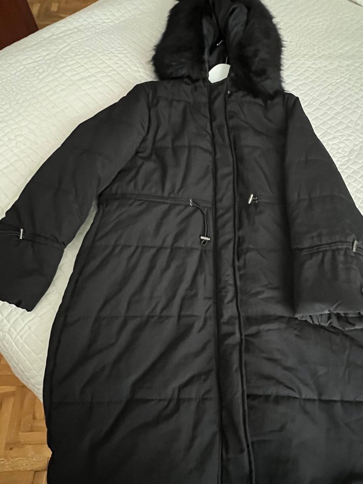 Siyah Uzun Kadın Kışlık Şişme Mont Kürklü Kapüşonlu - Görsel 2