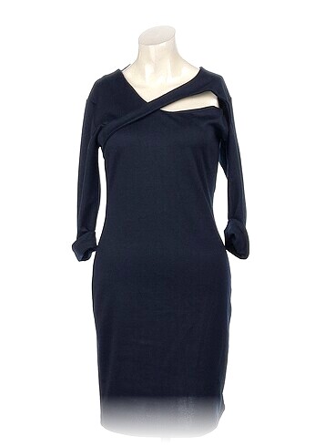 PreLoved Kısa Elbise %70 İndirimli.