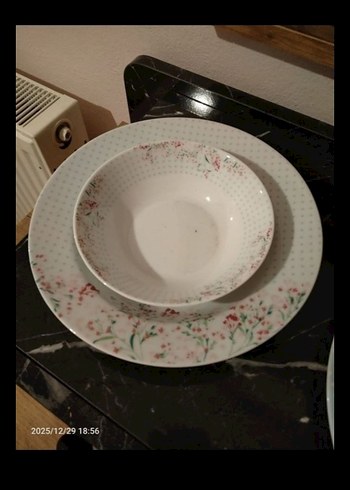 Çiçek Desenli Beyaz Yemek Takımı - Görsel 3