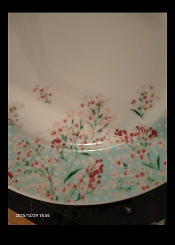 Çiçek Desenli Beyaz Yemek Takımı - Görsel 5