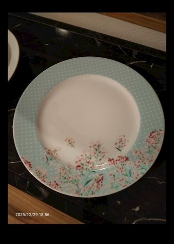 Çiçek Desenli Beyaz Yemek Takımı - Görsel 4