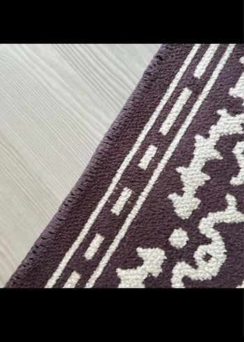 Siyah Nakışlı Geleneksel Halı - Görsel 7