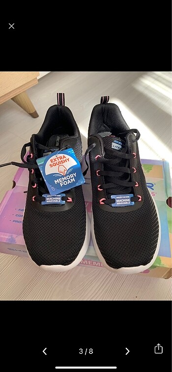 37 Beden Skechers spor ayakkabı
