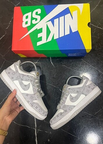 Nike 