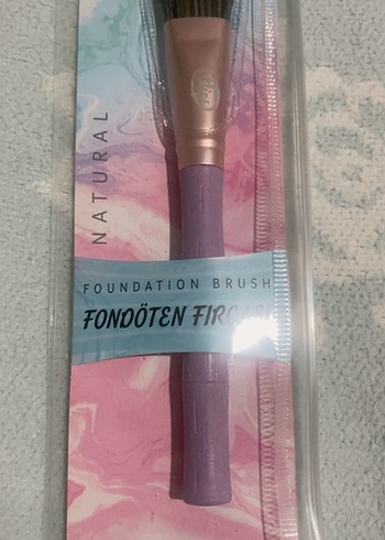 Pastel Pembe Fondöten Fırçası