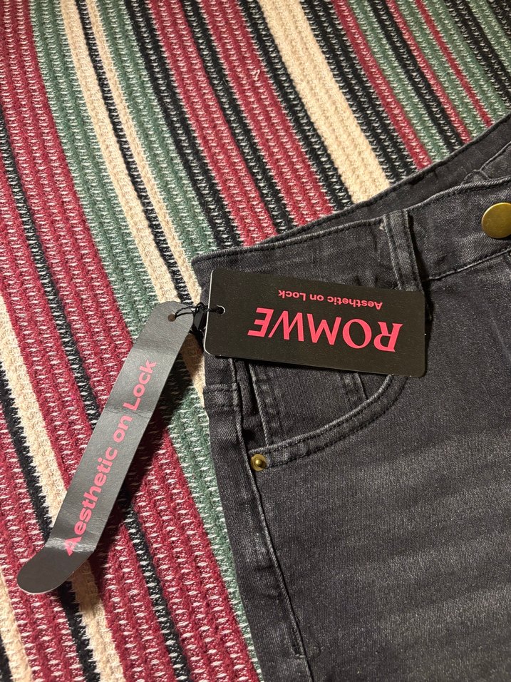 Gri Mini Kot Şort - Görsel 3