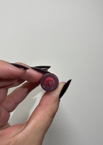 Revolution Parlak Pembe Ruj Sebile - Görsel 4