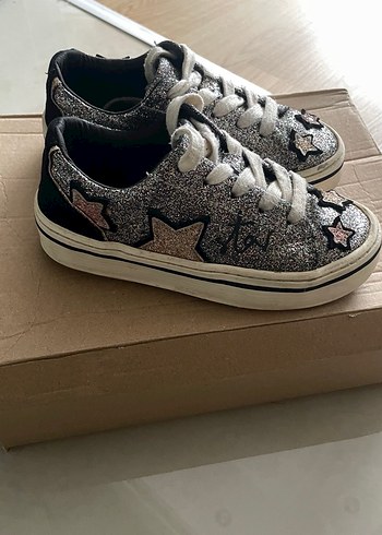 Kız Çocuk Gri Simli Nakışlı Sneakers