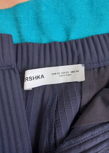 Bershka Lacivert Pileli Şort - Görsel 3