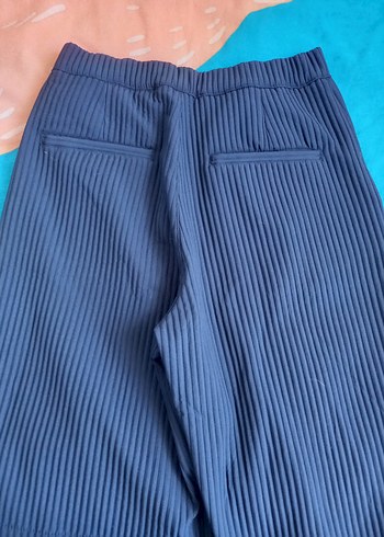 Bershka Lacivert Pileli Şort - Görsel 2