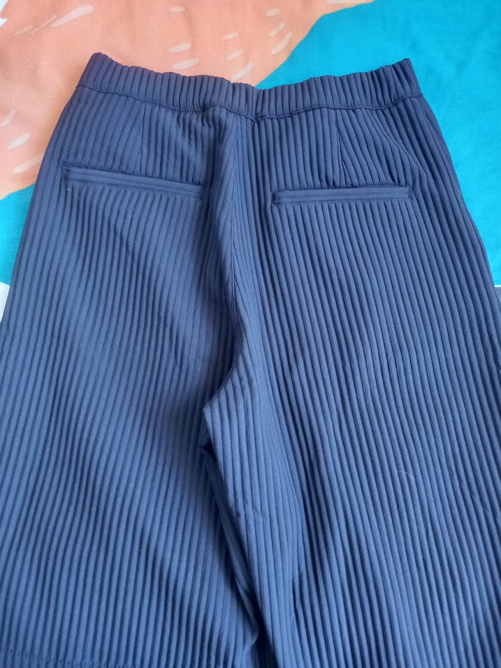 Bershka Lacivert Pileli Şort - Görsel 2