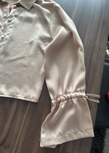 xs Beden Bej Düğmeli Kısa Kolay Kesim Kadın Gömlek