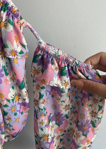 34 Beden Pembe Çiçek Desenli Askılı Mini Bluz