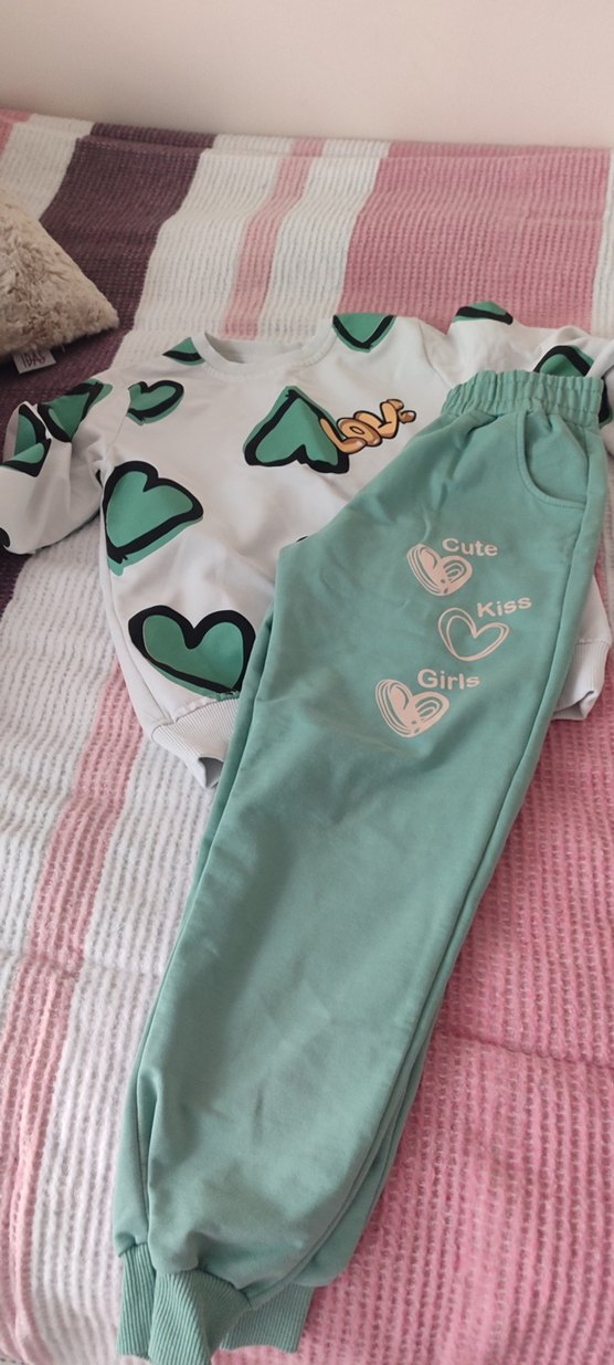 Kız Çocuk Yeşil Baskılı Rahat Takım - Görsel 2