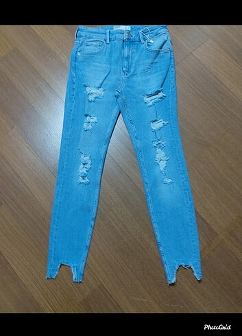 BERSHKA DENIM YIRTIK JEANS PANTOLON