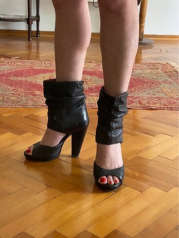 Tarz Bootie