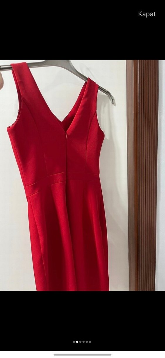chima 
Kırmızı V Yaka Abiye Elbise - Görsel 2