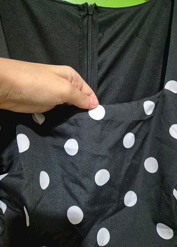 Puantiyeli Siyah Uzun Elbise - Görsel 2