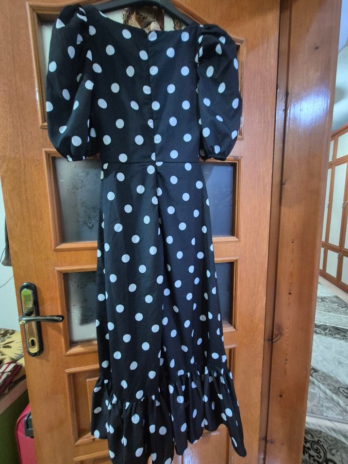 Puantiyeli Siyah Uzun Elbise - Görsel 3