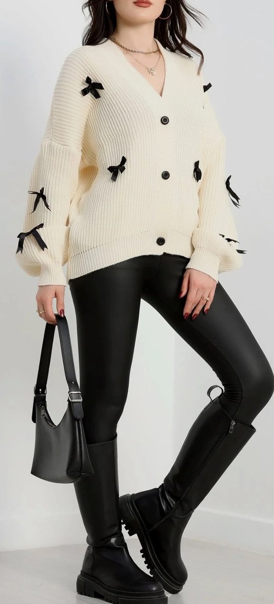 Beyaz Nakışlı Örgü Salaş Midi Hırka - Görsel 2