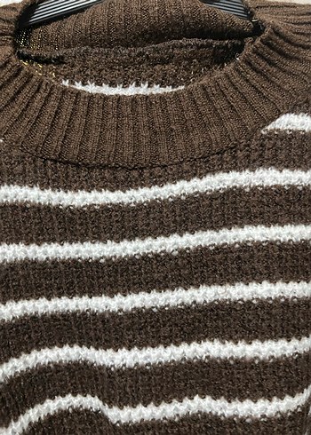 Kadın Kahverengi Çizgili Triko Kazak - Görsel 3