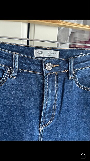Stradivarius Flare Jean