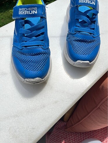 35 Beden mavi Renk Skechers orjinal spor ayakkabı