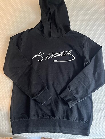 LC Waikiki Atatürk imzalı sweatshirt