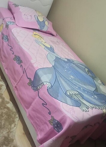 Cinderella kız çocuk yatak örtüsü