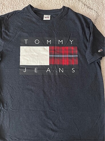 l Beden lacivert Renk Tommy tişört