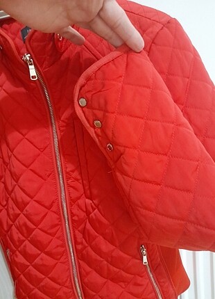 Zara Zara marka kırmızı mont
