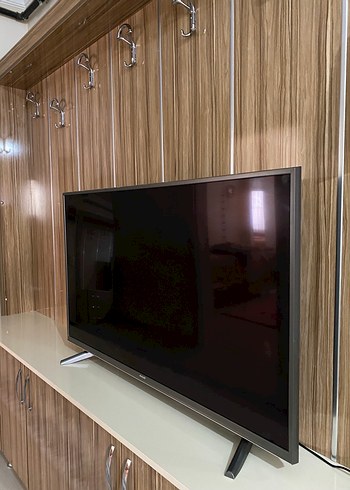 Bej Renkli Monitör - Görsel 3