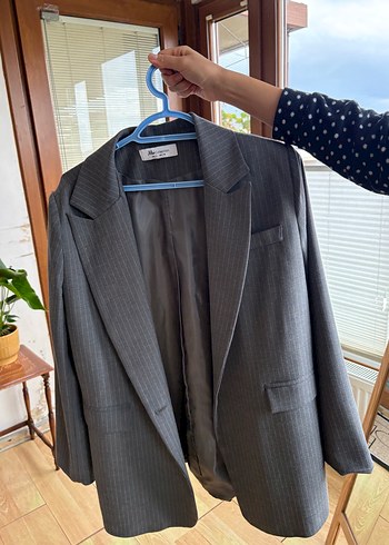Diğer Sikligin Ve Rahatligin Bulustugu Gri Blazer