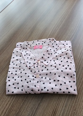 Pembe Kalp Desenli Uzun Kollu Kadın Gömlek - Görsel 12