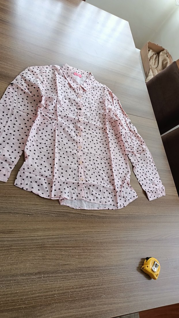 Pembe Kalp Desenli Uzun Kollu Kadın Gömlek - Görsel 3