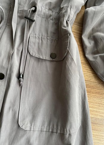 Gri Kadın Uzun Trençkot Kemerli Rahat Kesim - Görsel 14