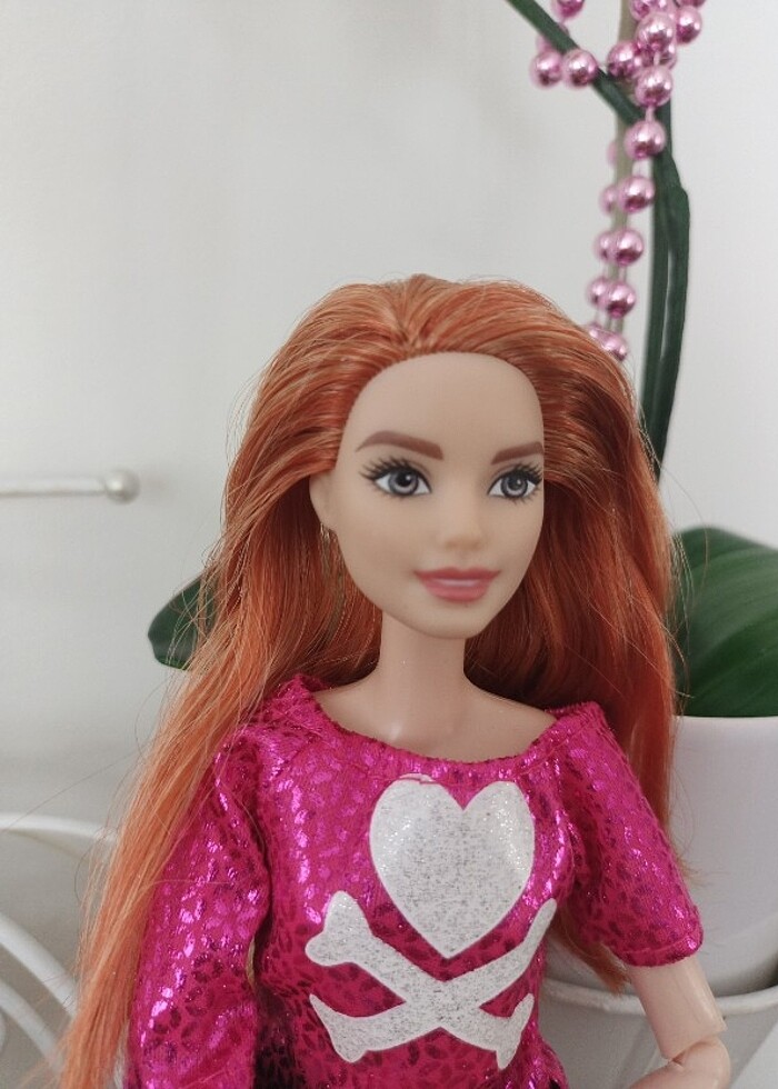2015 mattel eklemli kızıl Barbie - Görsel 3