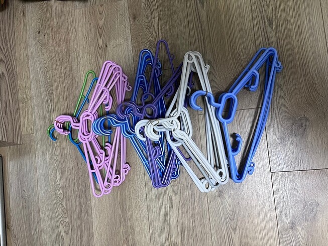Plastik elbise askısı 34 adet