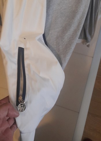 36 Beden Kadın Beyaz Fermuarlı Spor ruzgarlik