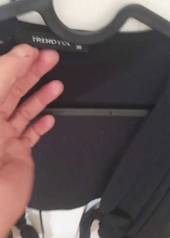 36 Beden Siyah Uzun Kollu Drapeli mini bluz